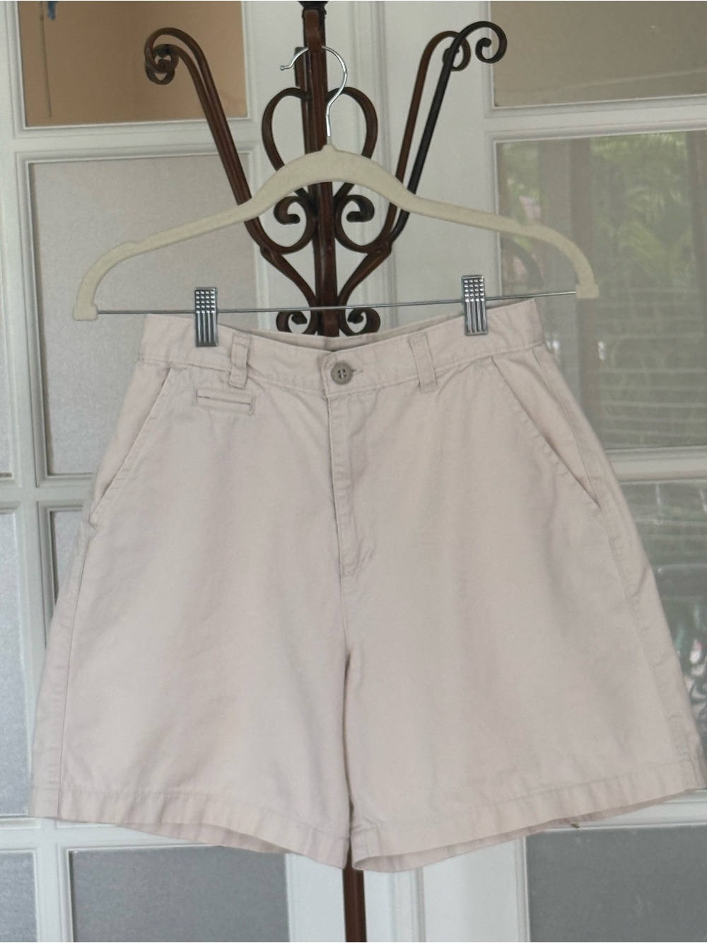 Essentials Style Khaki Chino Shorts Size 4 Petite 100% Cotton Beige Casual